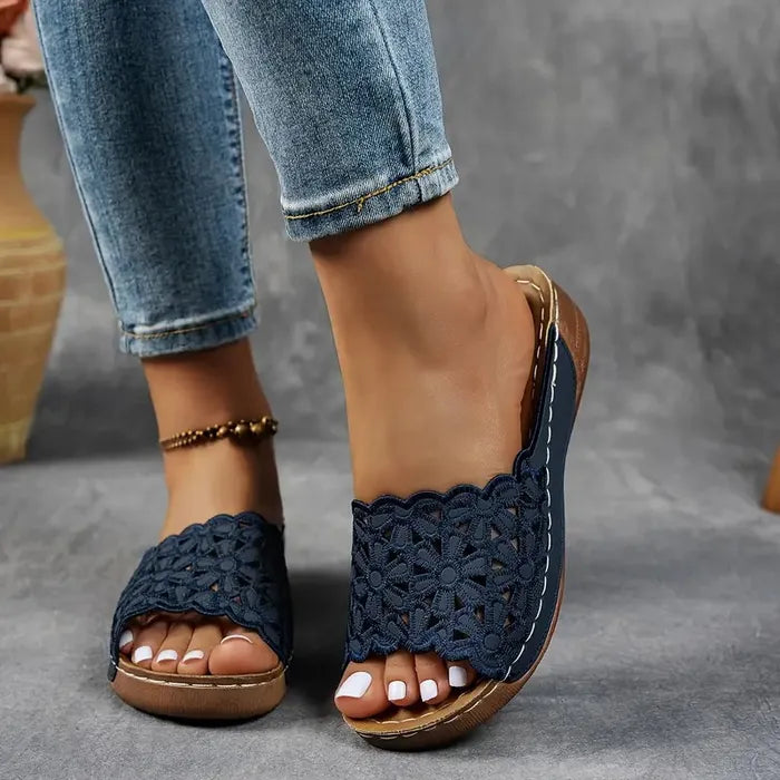 Ergonomische Sandalen "Irene" – Bloemuitsnijding